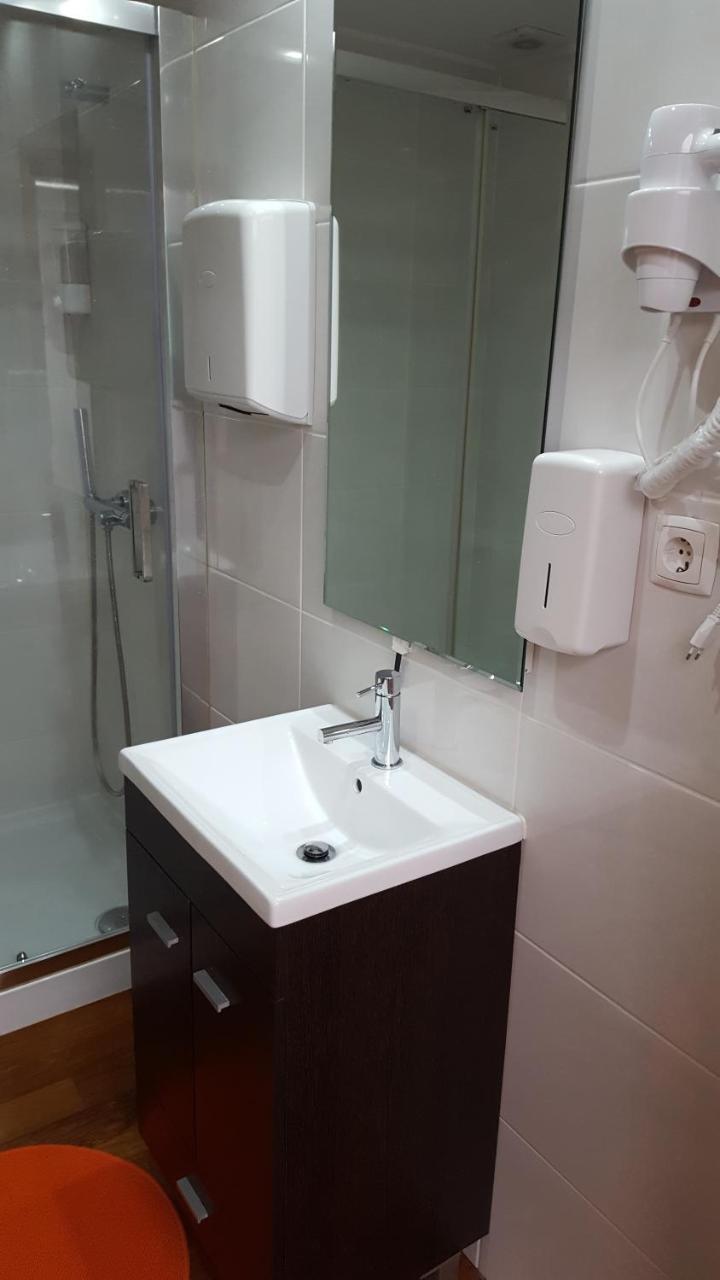 Cool Guesthouse OOporto Esterno foto